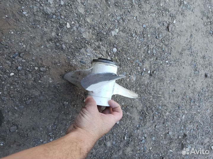 Винт на лодочный мотор Ямаха 25-30