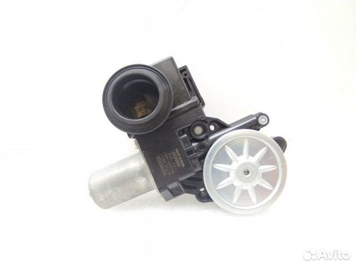 Моторчик стеклоподъемника задний левый Lexus