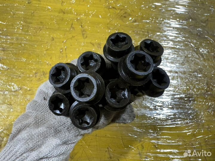 Болт ГБЦ Porsche Cayenne 955 4.5