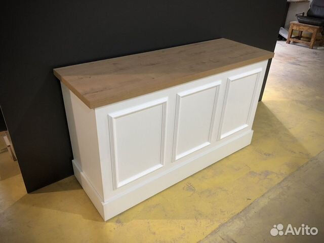 Стойка ресепшен белая classic