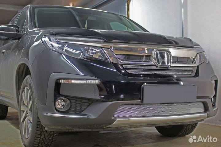 Защитная сетка радиатора верх хром Honda Pilot (20