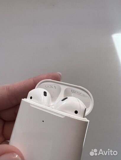 Airpods 2