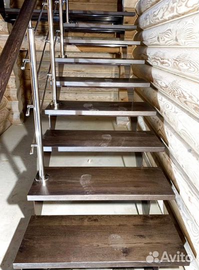 Металлокаркас для лестницы 