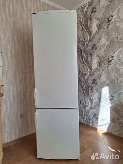 Холодильник на запчасти