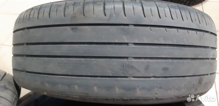 Goodyear EfficientGrip Eco EG02 215/45 R17 91W