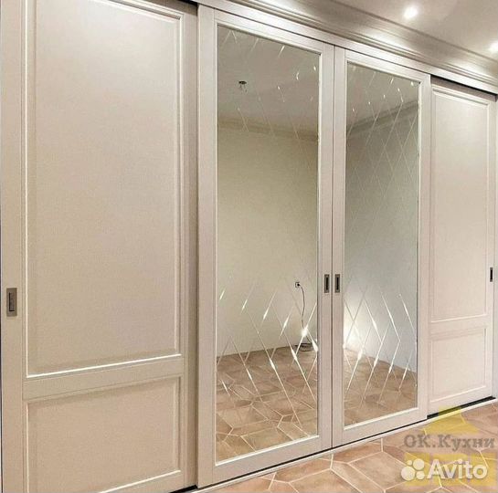 Угловой шкаф