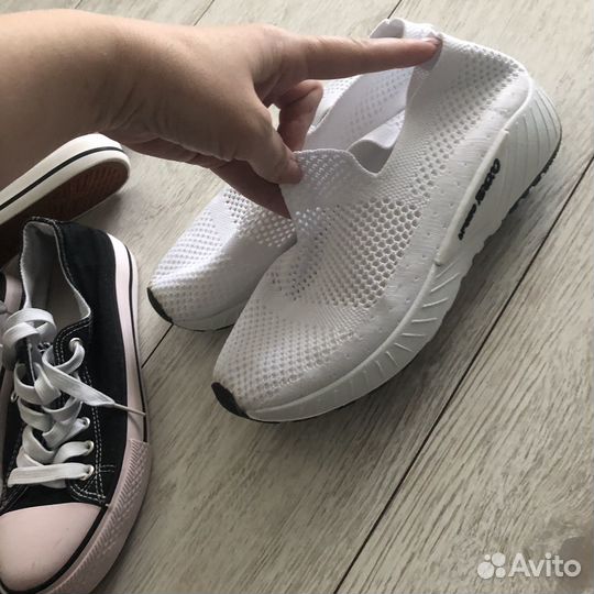 Кроссовки