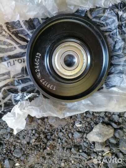 Натяжной ролик