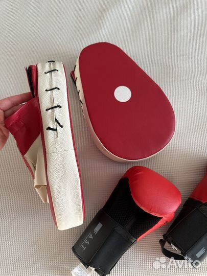 Боксерские перчатки детские лапа для бокса