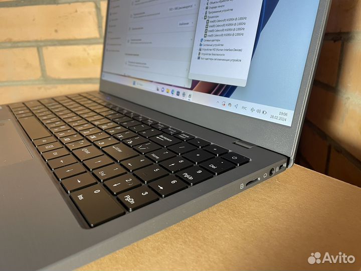 Мощнейший новый ноутбук 4ядра/16GB/256GB/IPS FHD