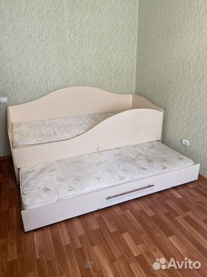 Двухъярусная кровать 80*190