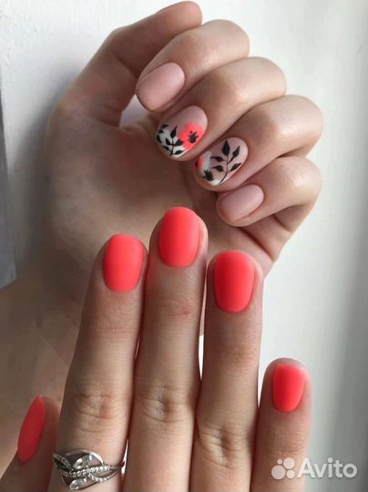 Маникюр, педикюр