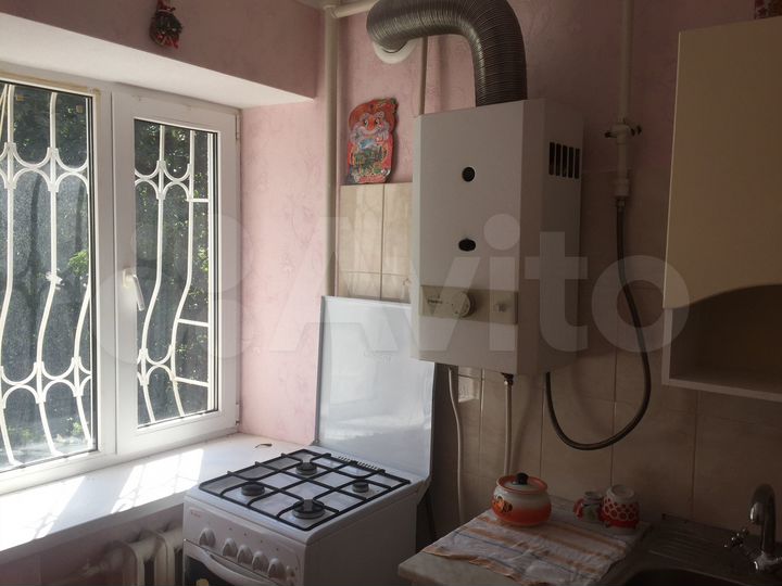 2-к. квартира, 38 м², 2/4 эт.