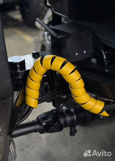 Квадроцикл переломка Grizzly (Снегоболотоход)