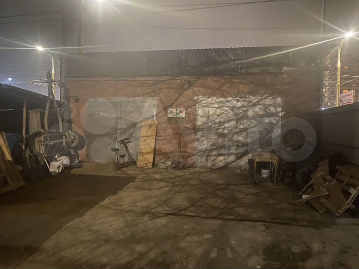 Гараж, > 30 м²