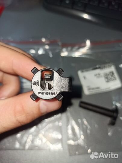 Кронштейн радиатора VAG WHT001506A