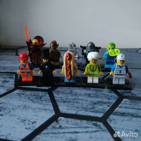 Lego минифигурки разных серий