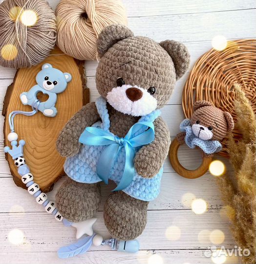 Вязаный плюшевый мишка