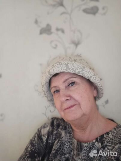 Шляпка с шарфиком женская