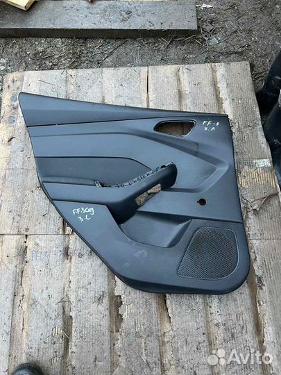 Обшивка двери задняя левая Ford Focus 3