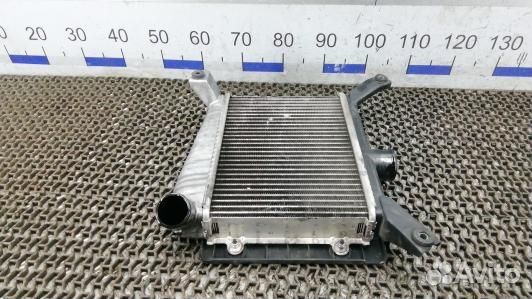 Радиатор интеркуллера toyota RAV 4 ZCA2 (4BR10KC01