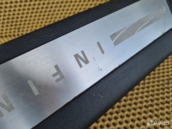 Накладка порога передняя левая Infiniti Fx35 Fx37