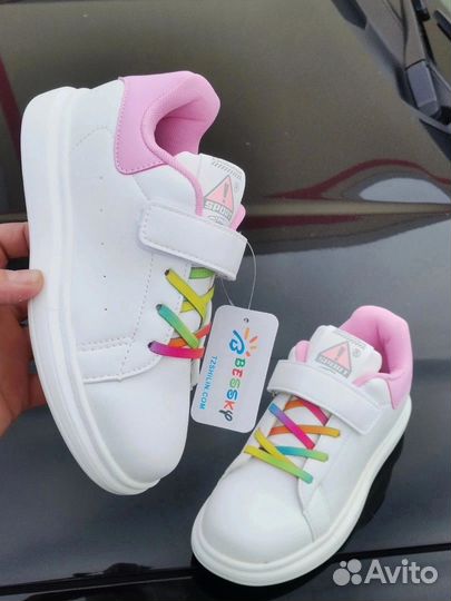 Кроссовки детские