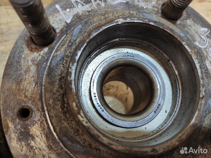 Ступица задняя Mitsubishi Lancer 9