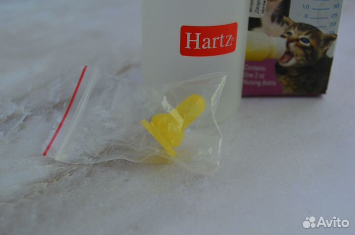 Бутылочка для кормления котят Hartz