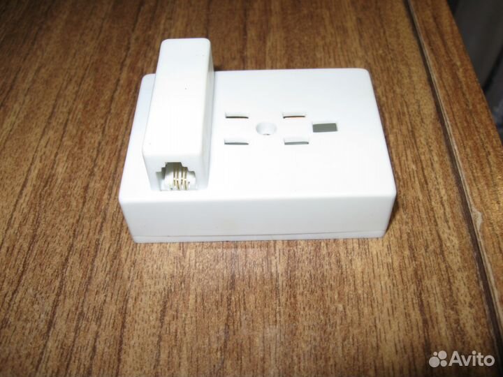 Настенная телефонная розетка