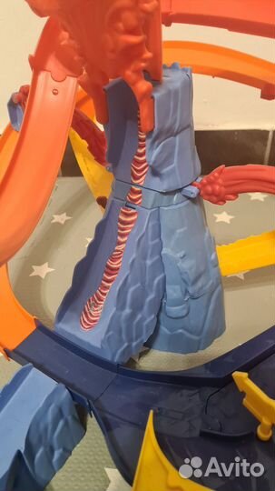 Hot wheels вулкан