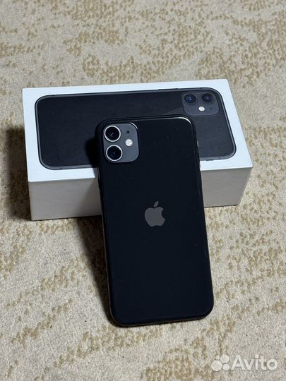 iPhone 11, 64 ГБ