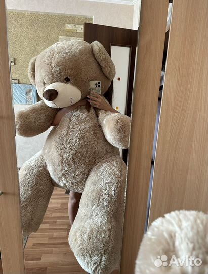 Плюшевый мишка огромный