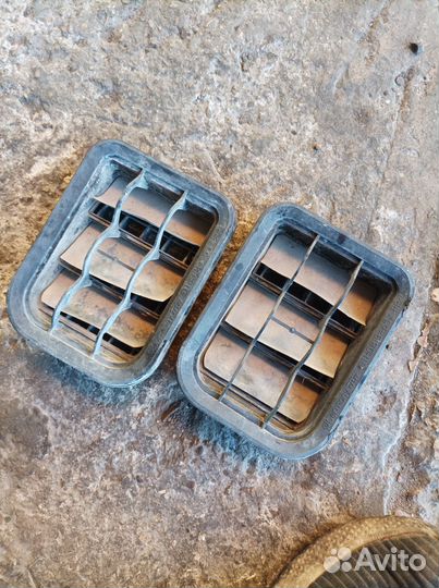 Решётка вентиляционная Skoda Fabia 1