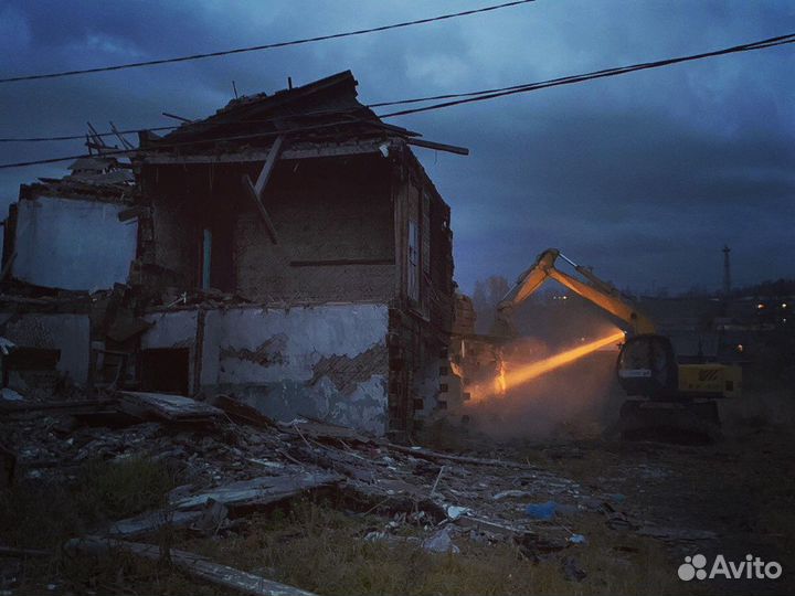 Демонтаж зданий/сооружений