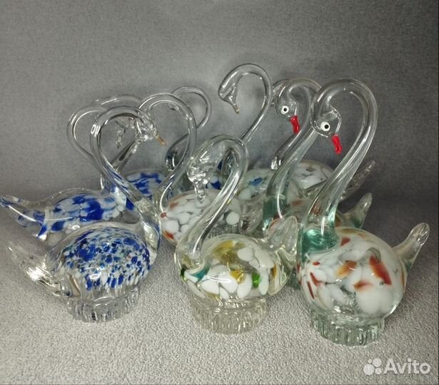 Стеклянные лебеди
