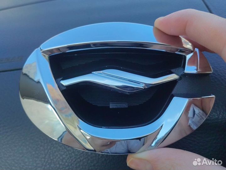 Эмблема Toyota corolla