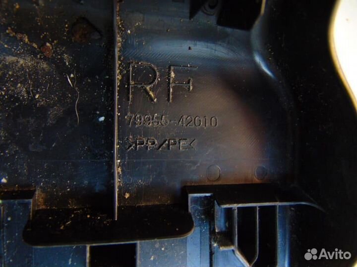 Накладка декоративная для Toyota RAV 4 2013