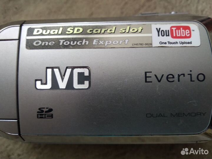 Видеокамера JVC Everio