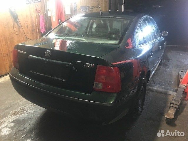 Разбор на запчасти Volkswagen Passat 5
