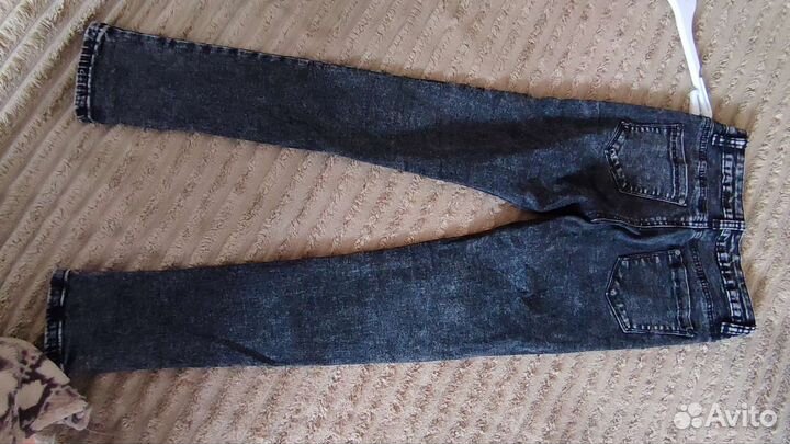 Джинсы
