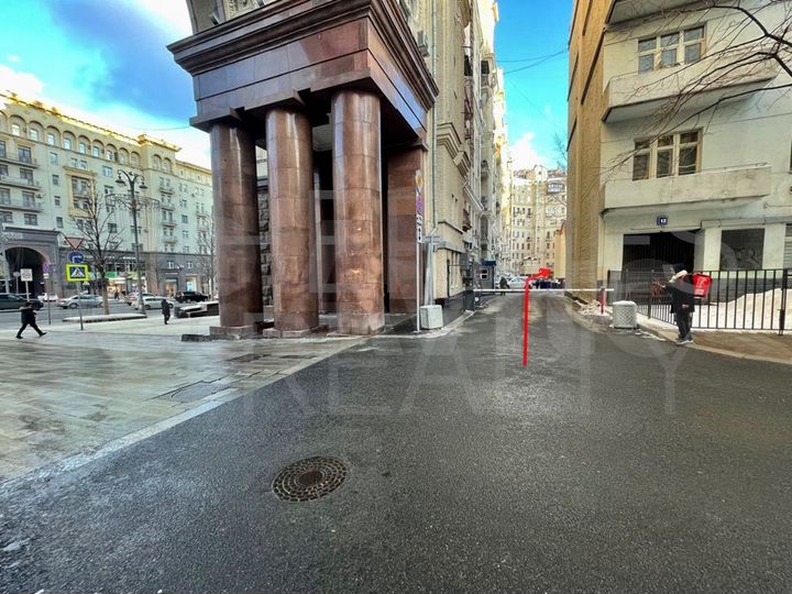 Аренда здания (осз) 55 м2, метро Охотный Ряд, Теат