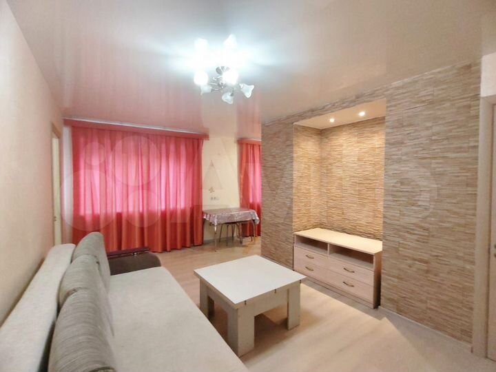 2-к. квартира, 42 м², 1/5 эт.