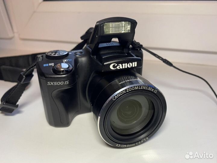 Фотоаппорат Canon XS500 IS