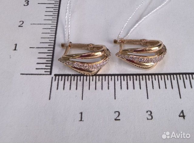 Золотые серьги с фианитом