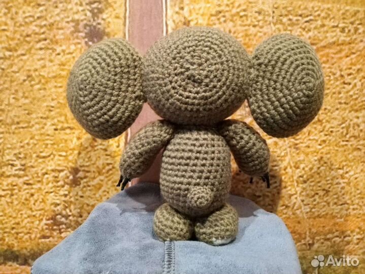 Игрушка вязанная Чебурашка
