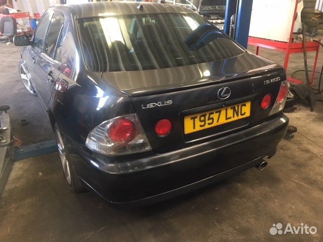 Разбор на запчасти Lexus IS