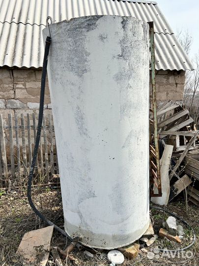 Емкость для воды металлическая бу 2 куба