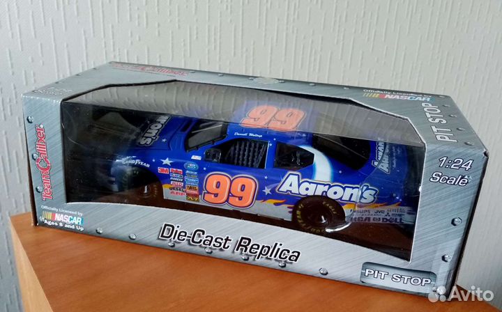 Dodge Charger #99 Darrell Waltrip 1:24 TeamCaliber