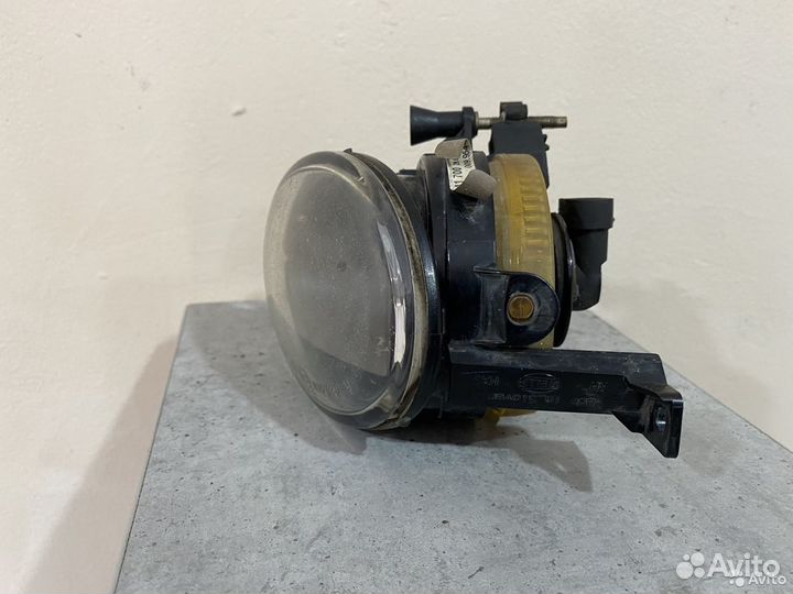 Фара противотуманная правая Volkswagen Tiguan